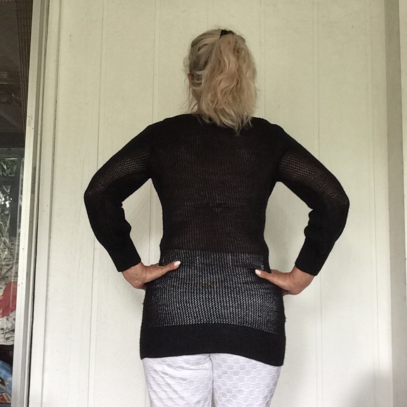 EXPRESS BLACK HONEYCOMB LONG V NECK SWEATER MEDIUM - Picture 5 of 11